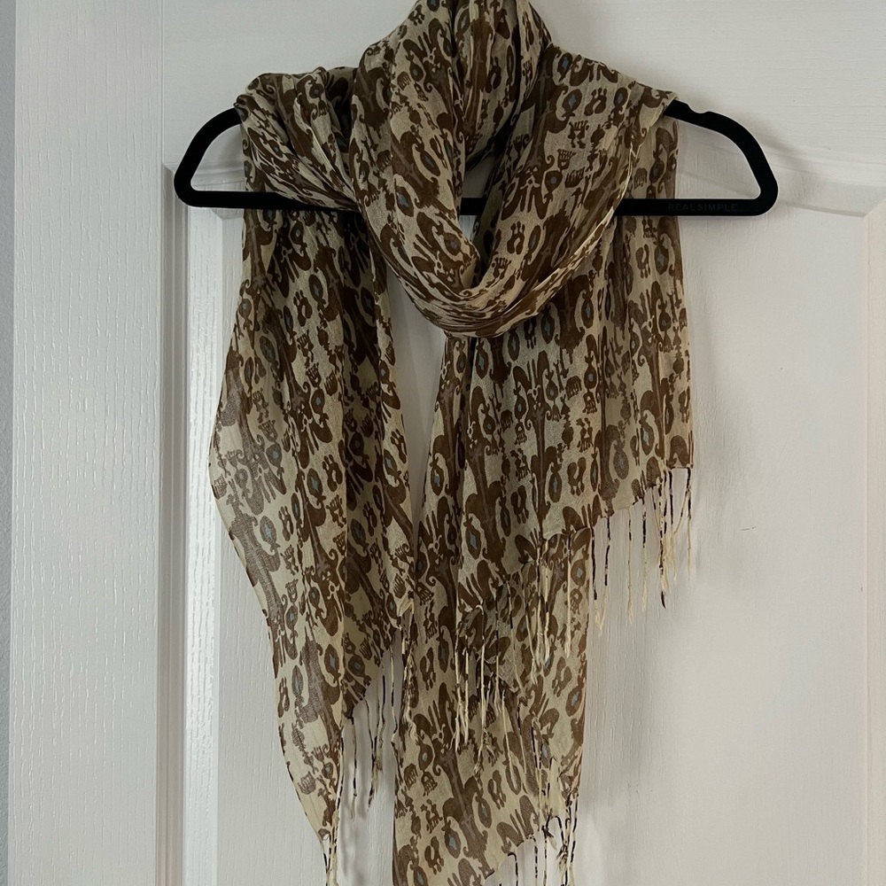 Scarf - Picture 2 of 3